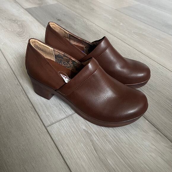 NEW BOC 'Jaylin' Slip On Mule Clog Brown Women's 8.5M Comfort Shoe - Picture 2 of 5